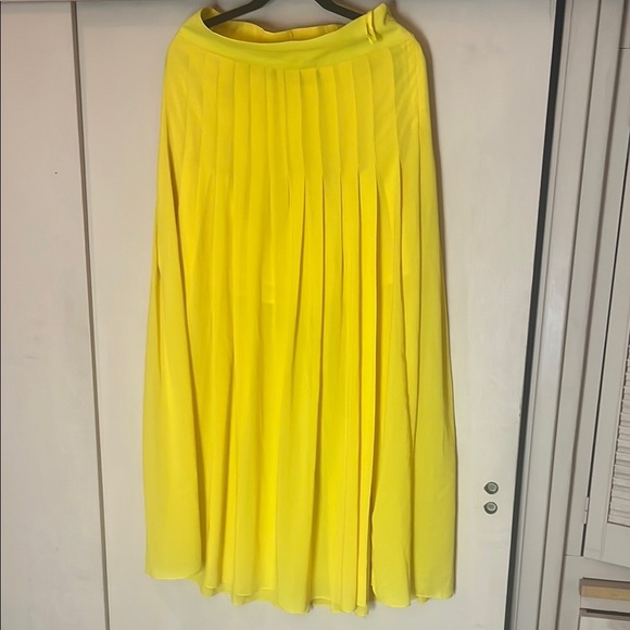 Maeve Yellow Maxi Pleated A-Line Skirt big slits / both sides front size medium - Picture 1 of 9